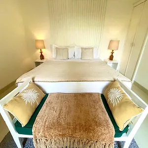 La Belle Villa